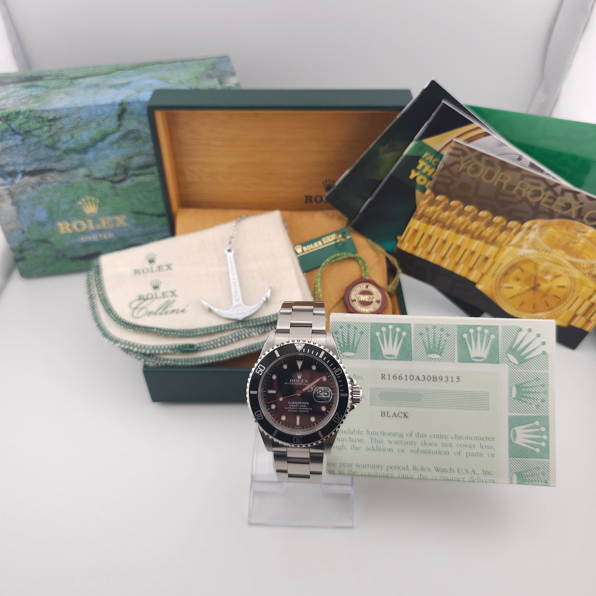 Pre-Owned - Steel Rolex Submariner 40MM 16610 *In Stock*