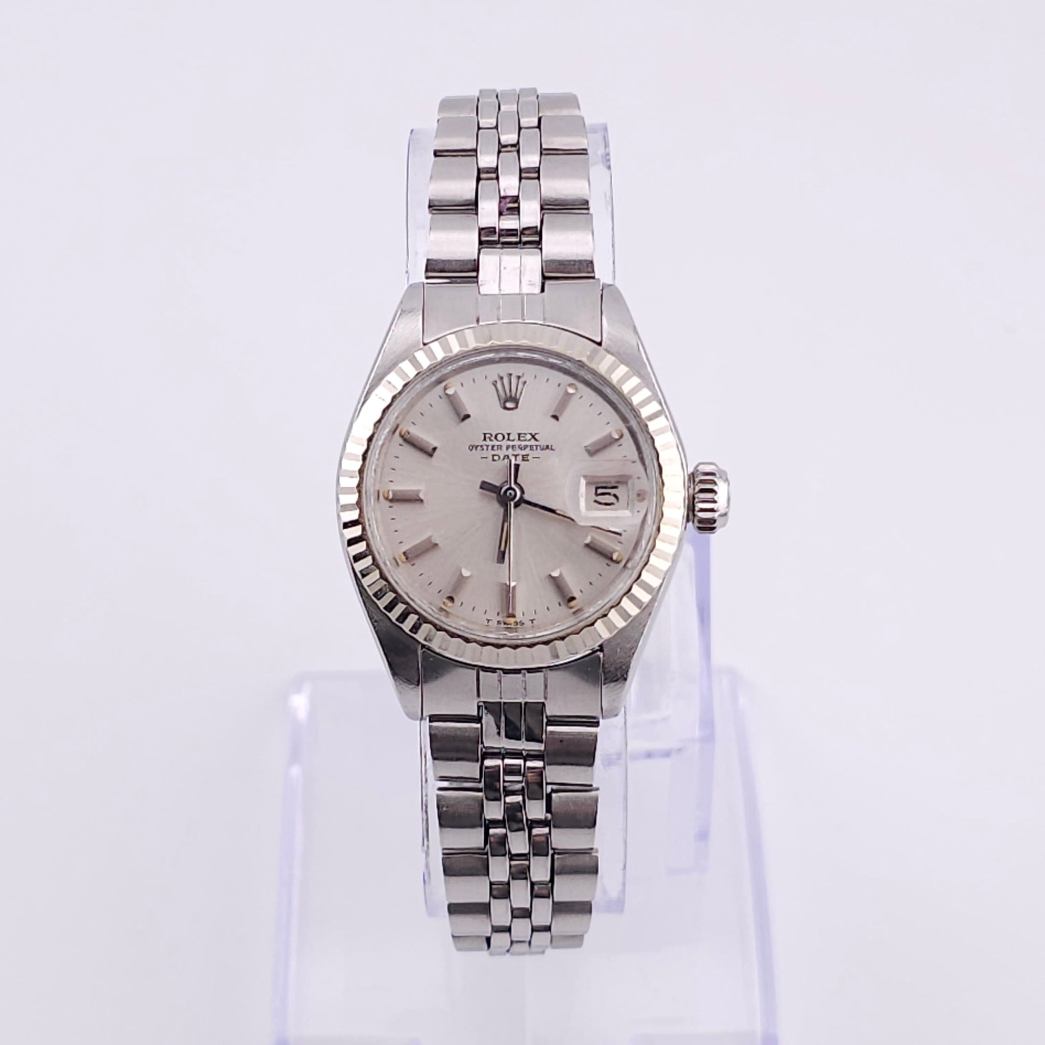Pre-Owned - Steel Rolex Oyster Perpetual (Date) 26MM 6917 *In Stock*